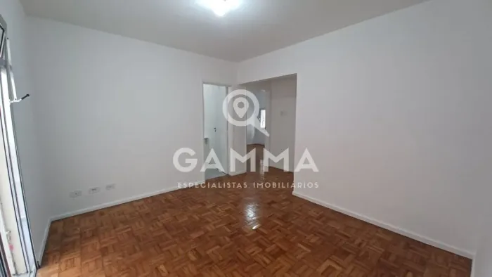 Apartamento com 2 dormitórios e quintal em Perdizes!