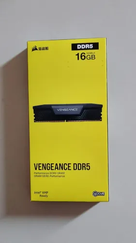 Memória Corsair DDR5 16GB 1X16GB PC5200 Vengeance CMK16GX5M1B5200C40