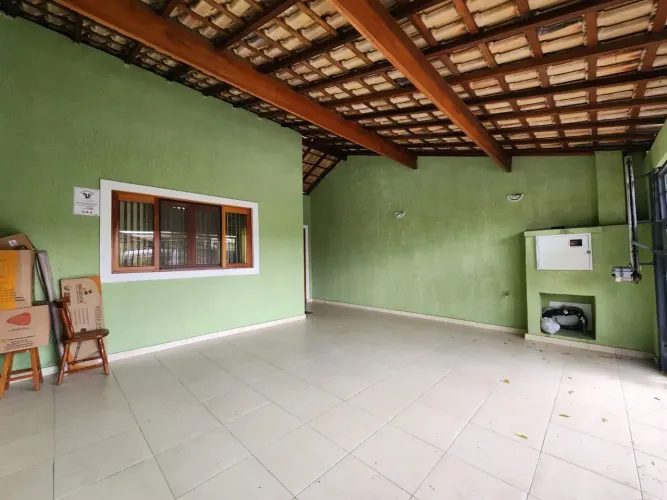 Casa no Jardim das Industrias de 3 Dormitórios! Térrea