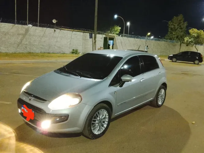 Fiat Punto Essence Dualogic 1.6 Flex 16V 5P 2013