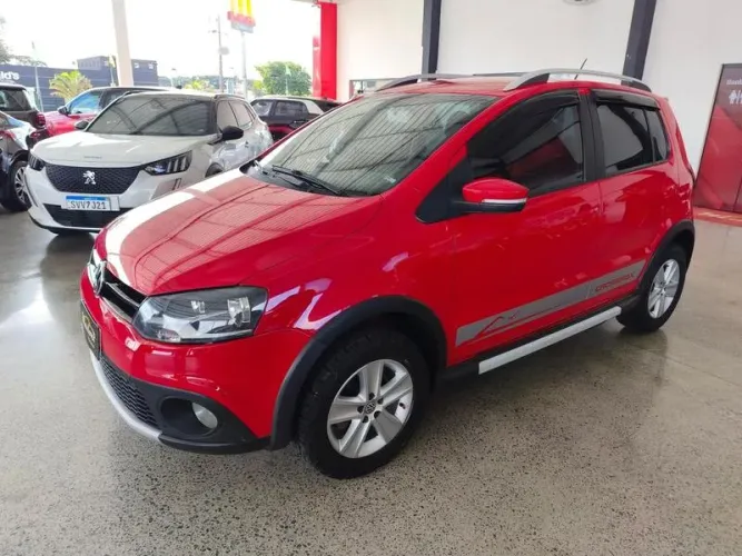 Volkswagen Crossfox 1.6 MI Total Flex 8V 5P 2011