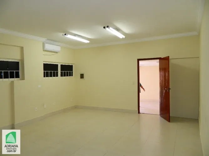 ALUGUEL EXCELENTE LOJA COMERCIAL ESQUINA