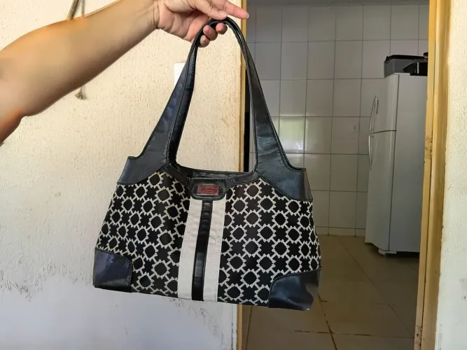 *Bolsa Tommy hillfiger*