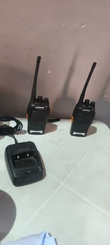 Dois rádio de comunicação por 100 reais