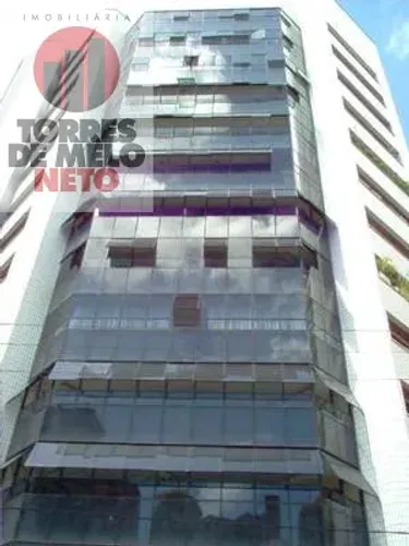 Apartamento para alugar no Meireles com 3 suítes e 270m²