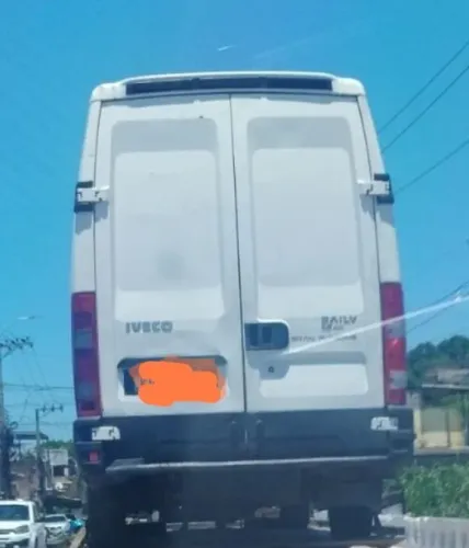 Iveco Daily Furgão 45-160 3.0 12m³ (die.)(e6) 2009