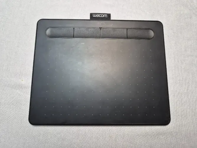 Mesa digitalizadora Wacom Intuos CTL400 4 polegadas