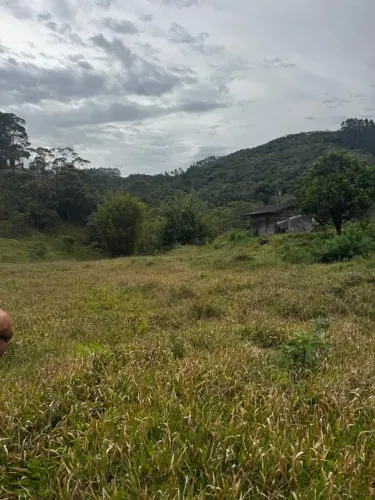 Sitio com escritura publica em Águas Mornas - SC