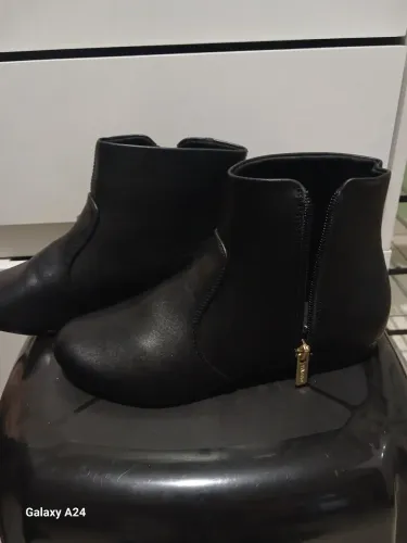 Bota Via uno Nova