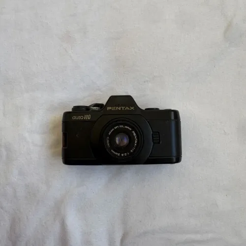 Câmera pentax auto 110