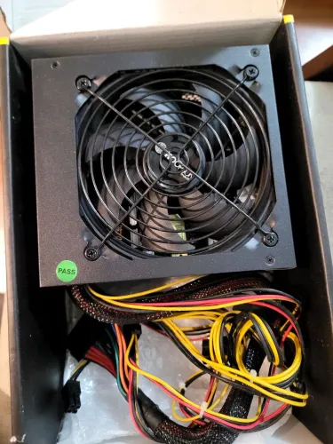 Fonte de computador