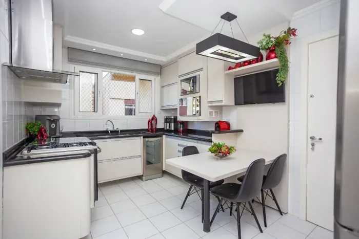 Apartamento com 3 dormitórios à venda, 129 m² por R$ 1.050.000,00 - Champagnat - Curitiba/