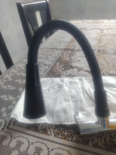 Torneira de cozinha preta
