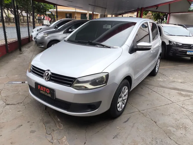 Volkswagen Fox 1.6 MI Total Flex 8V 5P 2011