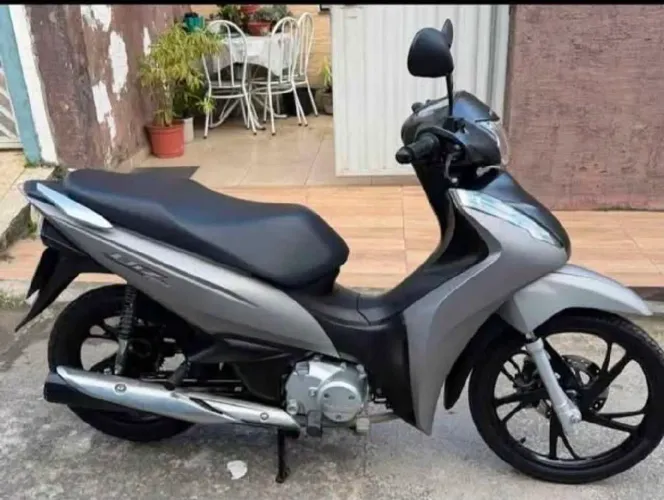 VENDO BIZ ALIENADA