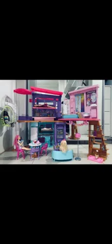 Casa da barbie ótimo estado 