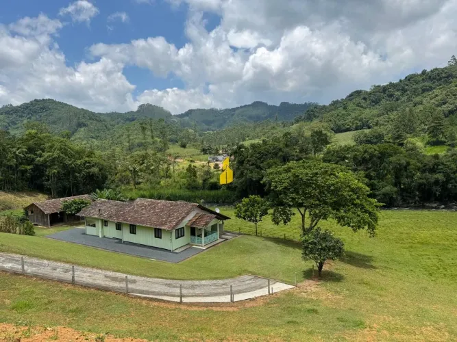 Sítio à venda no bairro Baixo Santa Maria - Benedito Novo/SC