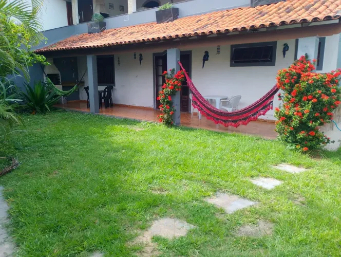 Casa grande em localização privilegiada na Praia do Peró ! 200 m da praia e do comércio.