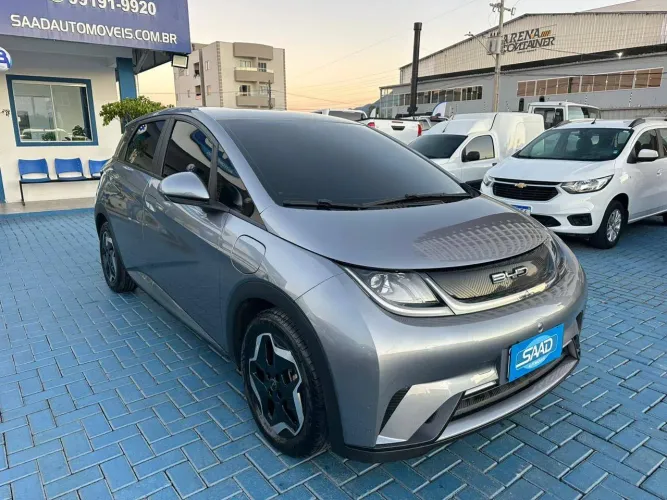BYD Dolphin EV (Elétrico) 2025