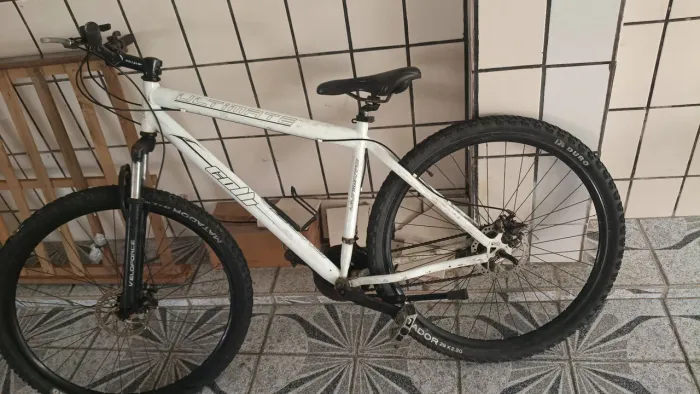 Vendo bicicleta Colli Ultimate aro 29,