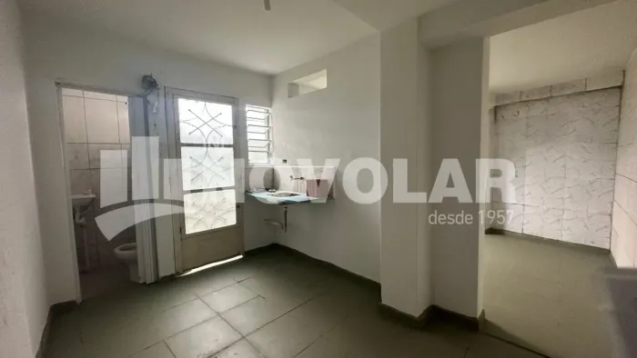 Casa Térrea para Locação na Parada Inglesa com 1 dormitório.