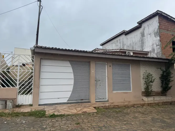 Vendo casa no José Mendes