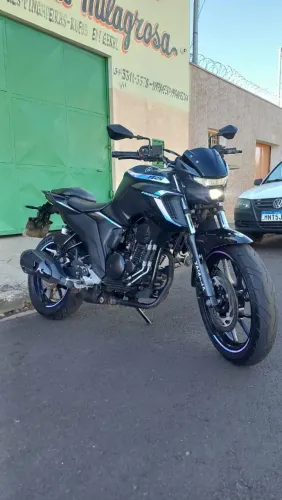 FAZER 250 2023