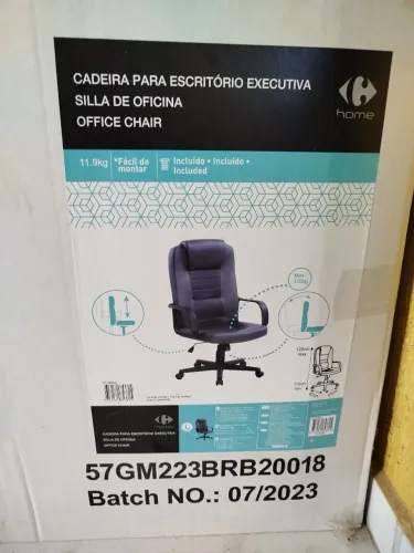 Cadeira escritório preta NOVA e LACRADA