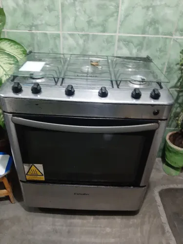 Fogão seminovo sem defeitos