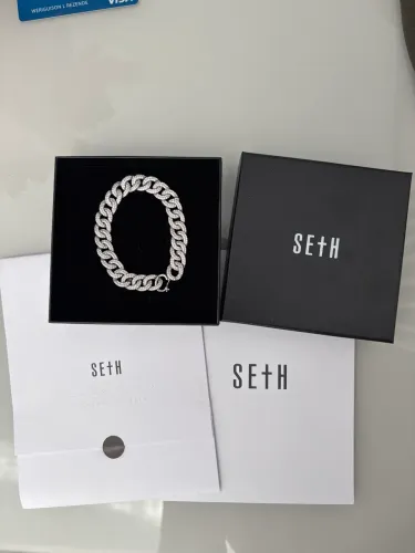 Pulseira de prata com banho de ouro branco cravejada