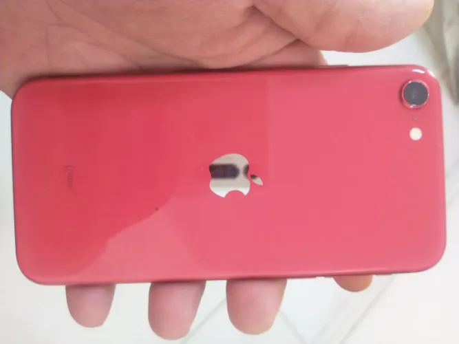 iPhone SE 2 sem marcas de uso!