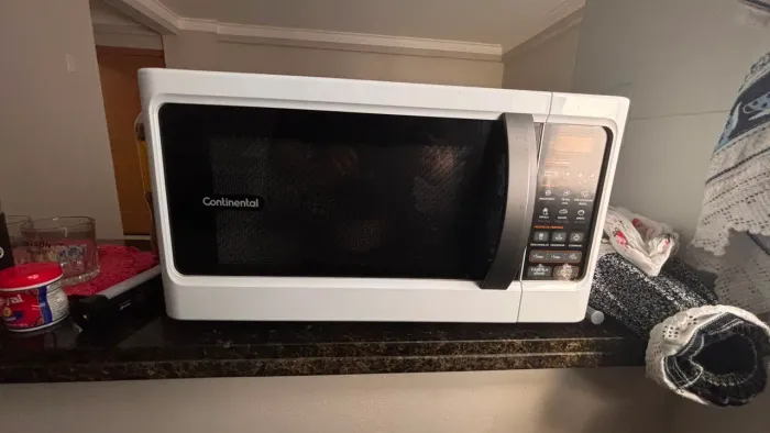Microondas continental 27L