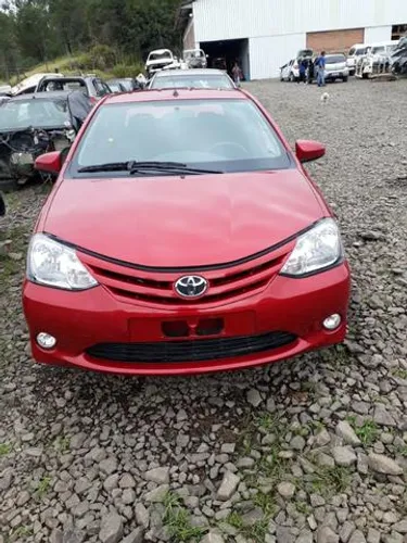 Porta (pelada) traseira esquerda Toyota Etios 2016 não acompanha acessórios