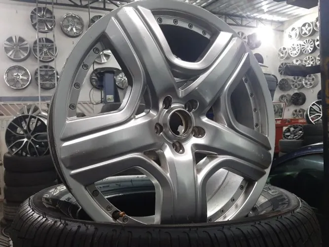 Roda aro 20 Bentley Prata Volkswagen jetta 5x112 semi novas