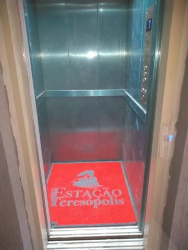 Montagem e manutenção de elevadores