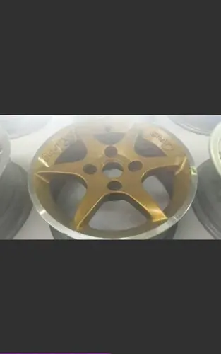 Roda aro 14 Girus Gr 270 dourada com borda diamantada Vw gol 4x100 jogo