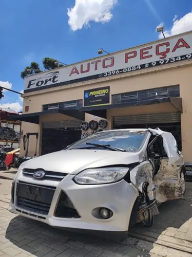 Sucata Ford Focus 2.0 2014 Sedan Retirada de Peças