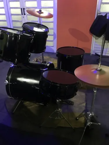 Bateria semi nova 