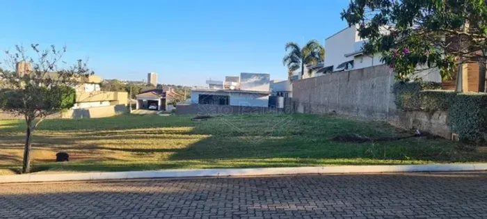Venda de Terreno / Condomínio na cidade de Araraquara