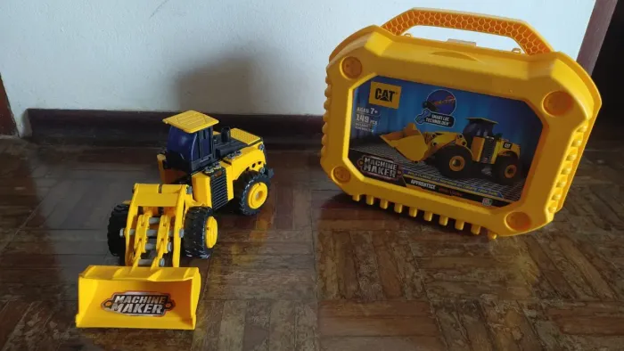 Brinquedo de Montar Caterpillar - Machine Maker