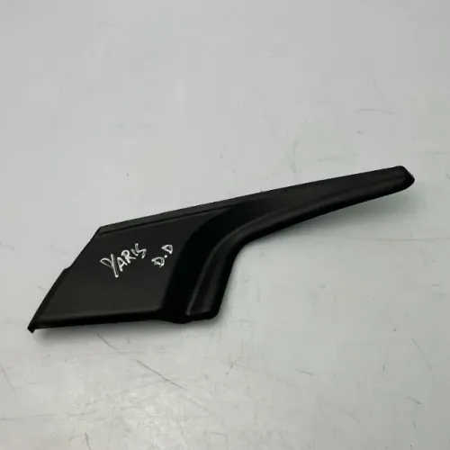Moldura Churrasqueira Direito Toyota Yaris 18 24 538660D270