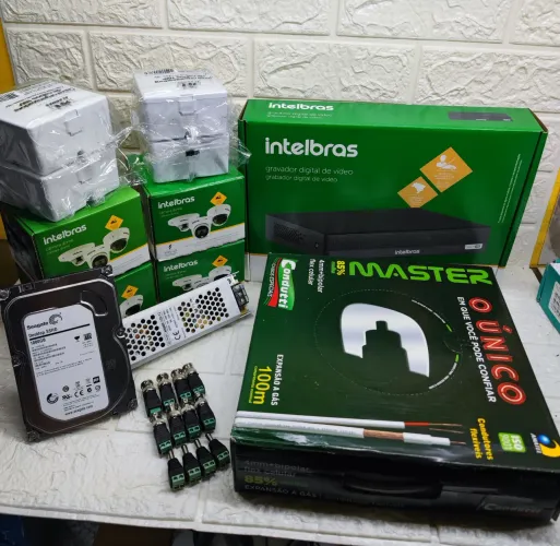 Kit câmeras de segurança Intelbras completo instalado.