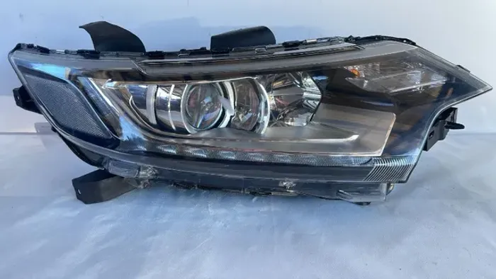 Farol Outlander 2016 2017 2018 2019 2020 2021 Direito