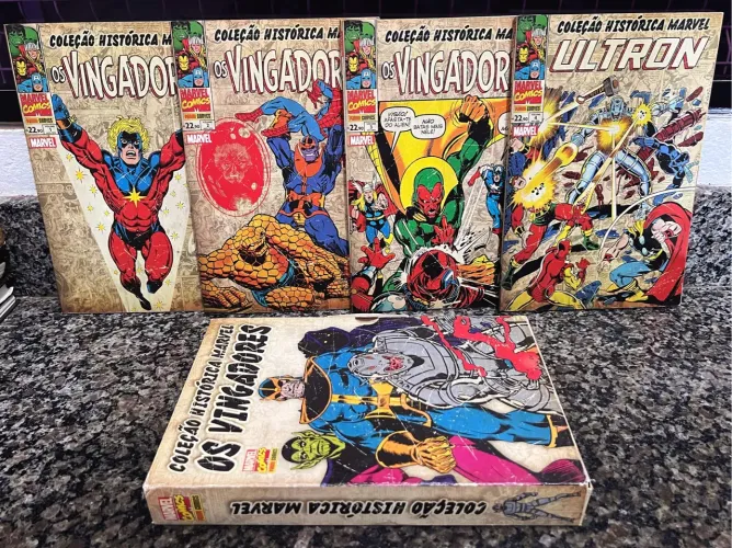 Coleção Histórica Marvel Os Vingadores completa 1-4 com Box