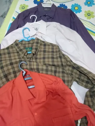 R$60 Lote Blusas 4 manga compridas, 2 polos + 2 Bermudas esporte.