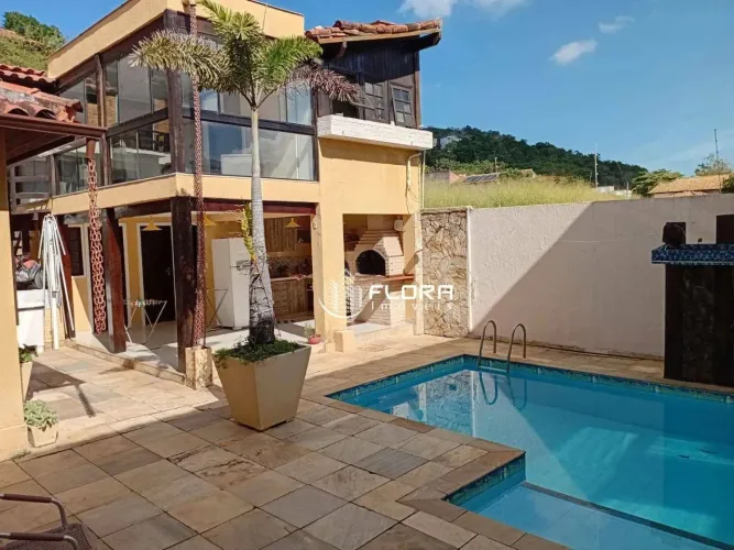 Casa com 3 dormitórios à venda, 166 m² - Piratininga - Niterói/RJ