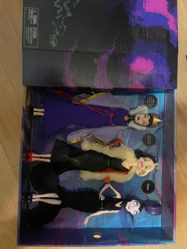 Bonecos Disney Vilãs - Malévola, Yzma e Rainha Má