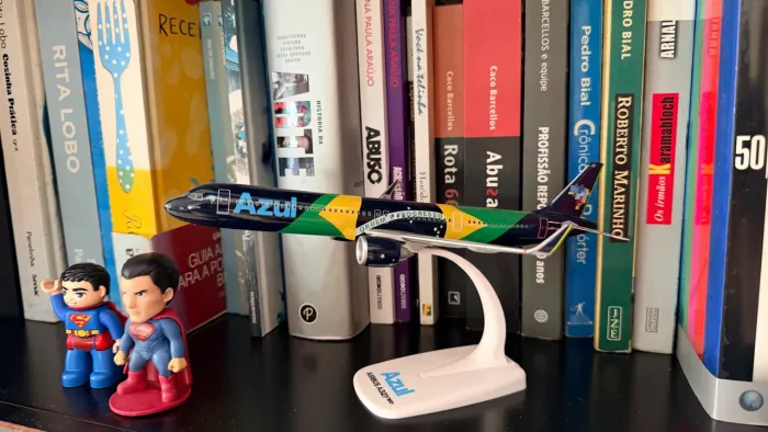Miniatura de avião 15cm AZUL BRASIL