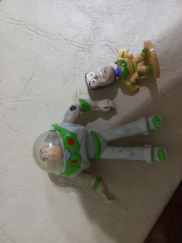 Bonecos - Buzz Lightyear 