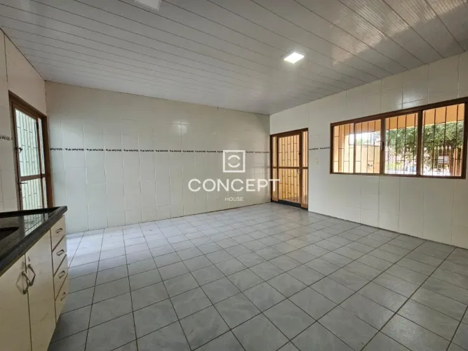 Casa a VENDA no bairro Bela Marina com 2 suítes é um amplo quintal.